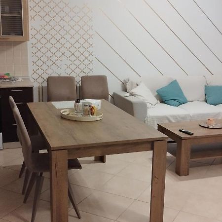 V2 Lux Apartment Alexandroupoli Exterior photo